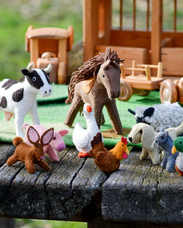 Tara Treasures Felt Farm Animals Toys Set — Set of 10