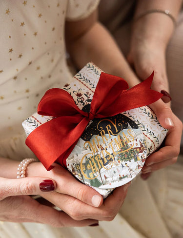 Premium Gift Wrapping Roll 3m - Festive Florals